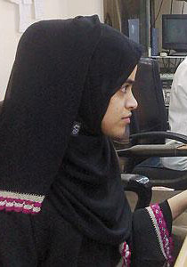 قهرت الشلل واصبحت اول محررة في قسم الاخبار في اذاعة سعودية!!