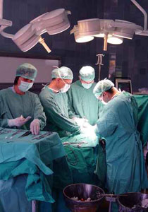 بدل عملية القلب المفتوح.. تصنيع صمامات قلب من انسجة البقر!