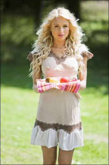 اليكن.. اجمل الفساتين الصيفية على اخر موضة!