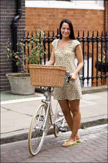 اليكن.. اجمل الفساتين الصيفية على اخر موضة!