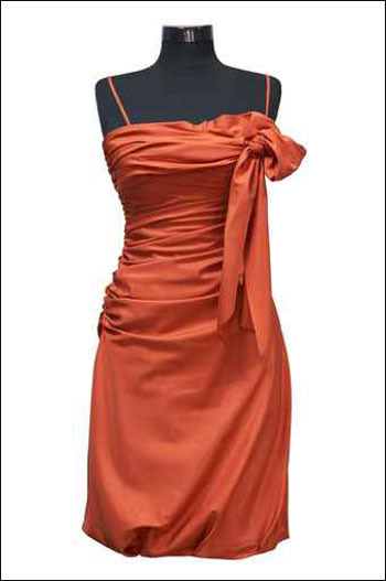 اليكن.. اجمل الفساتين الصيفية على اخر موضة!