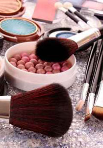 اليك بعض النصائح لتمنحي خدودك اشراقاً ووهجاً!!