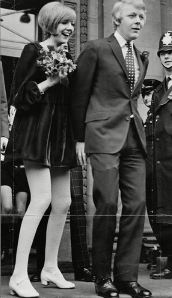 بالصور.. أجمل فساتين عرائس ارتدتها النجمات عبر التاريخ