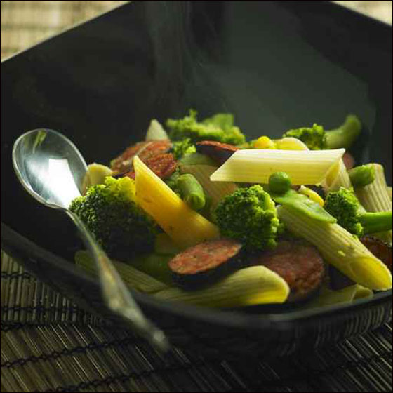 اليك سيدتي.. مجموعة من الصور لاواني الطعام بالوان متعددة!