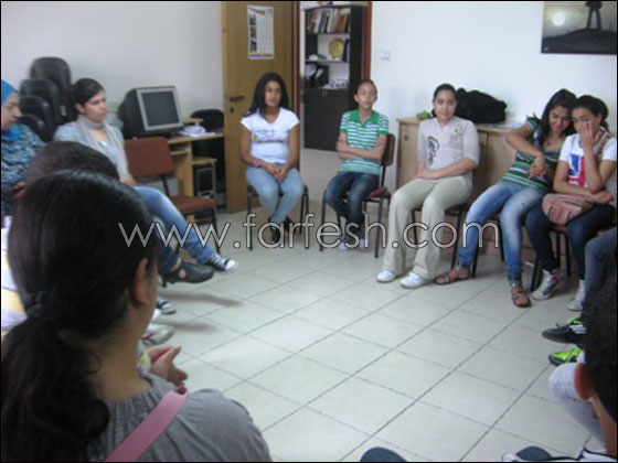 المنارة تنظم ورشات عمل توعية في مدرستي ابن خلدون والحديقة 