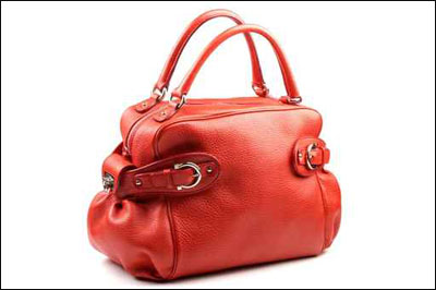 اليكن اخر صيحات موضة الحقائب.. بجميع الالوان والتصميمات! 