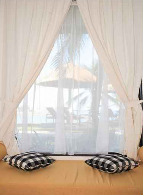 اليكم.. تشكيلة مميزة من الستائر!!