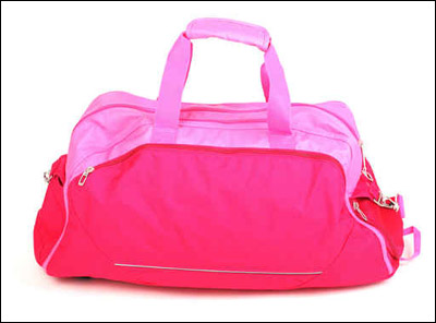 اليكن.. تشكيلة من احدث الازياء باللون الزهري!!