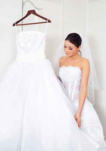 للمقبلات على الزواج: اليكن 7 نصائح لتخترن فستان الزفاف الصحيح