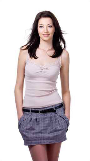 لكل فتاة.. اليك اجمل تشكيلة من التنانير القصيرة!!