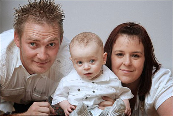 معجزة: طفل يصارع الحياة ويعيش بعد توقف قلبه نصف ساعة!!