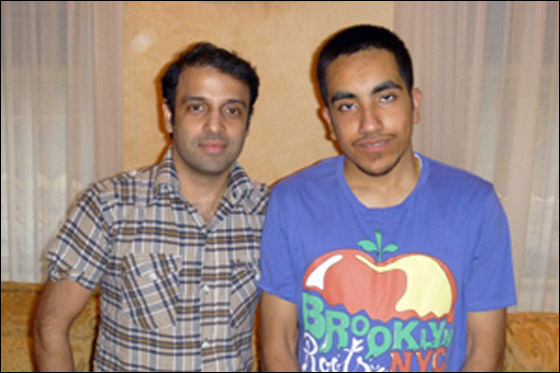 مراهق كويتي ذو احتياجات خاصة ينجح في برمجة الـ"اي فون" مراهق كويتي ذو احتياجات خاصة ينجح في برمجة الـ"اي فون"