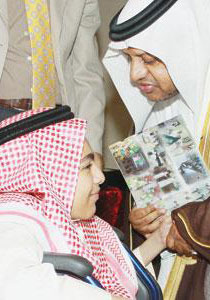 جميل: يتحدى اعاقته بواسطة القران!