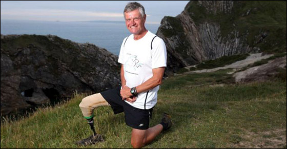 مبتور الساق يشارك في سباق مارثون ويقطع 630 ميلا!!