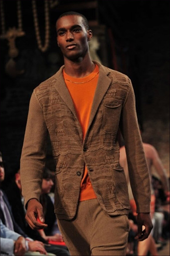 نقدم لكم مجموعة لأحدث وأجمل الملابس العصرية للرجال