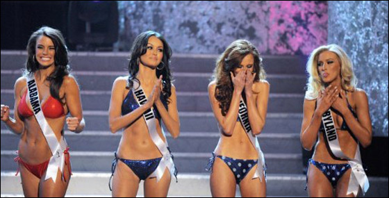 بالصور: اليسا كامبانيلا تتوج ملكة جمال الولايات المتحدة لعام 2011!