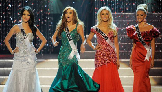 بالصور: اليسا كامبانيلا تتوج ملكة جمال الولايات المتحدة لعام 2011!