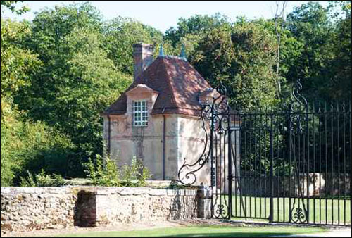 لكمال جمال مدخل المنزل.. اليكم اجمل تصميمات البوابات!