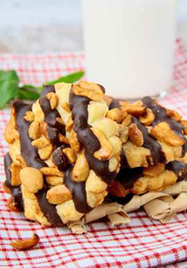 اليكم طريقة تحضير بسكوت الشوكولاتة بزبدة الفول السوداني!