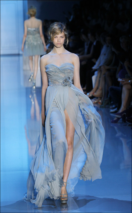 بالصور.. شايف ينقل تصاميم ايلي صعب لخريف وشتاء 2011 