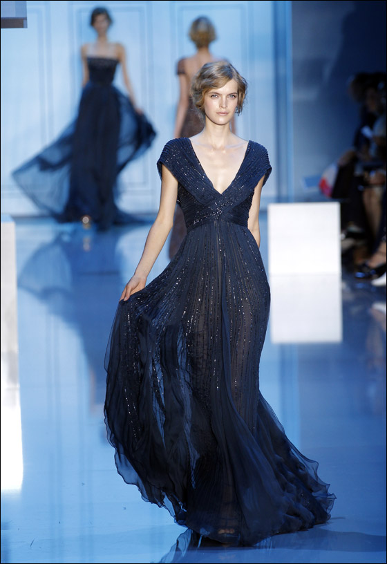 بالصور.. شايف ينقل تصاميم ايلي صعب لخريف وشتاء 2011 