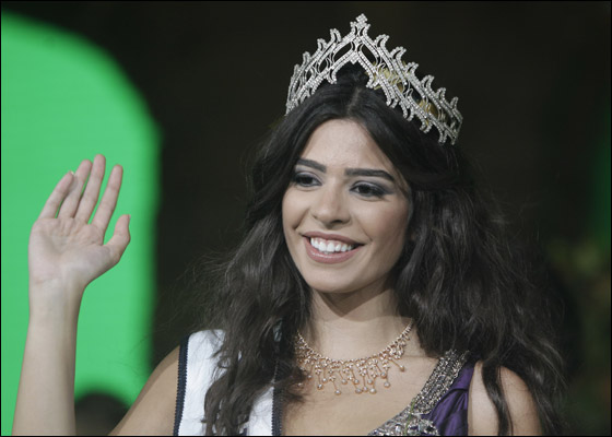 يارا:  لقب ملكة جمال لبنان يخسر من قيمته بسبب الانتقادات!!