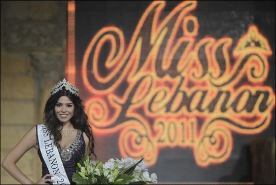 يارا:  لقب ملكة جمال لبنان يخسر من قيمته بسبب الانتقادات!!