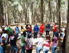 مجموعة المنارة الطلابية  تنجز مشروعها الجماهيري في طمرة 