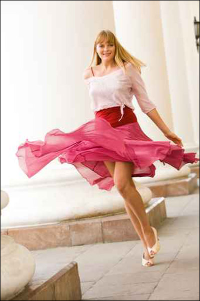 اليك تشكيلة تنانير عصرية وجميلة لمختلف المناسبات!