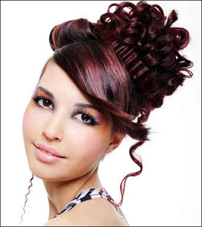 اليكن ايتها العرائس.. اجمل تسريحات الشعر! 