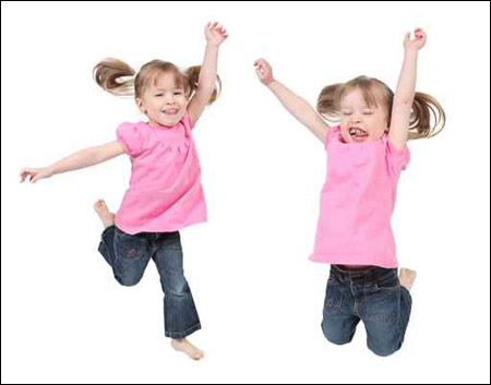 شاهدوا أنغش الأطفال يرتدون الجينز!!