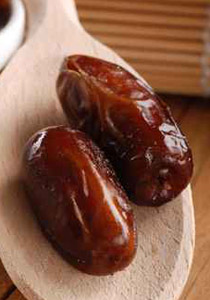 نقدم لكم مقادير وطريقة تحضير بسكويت بحشو التمر!