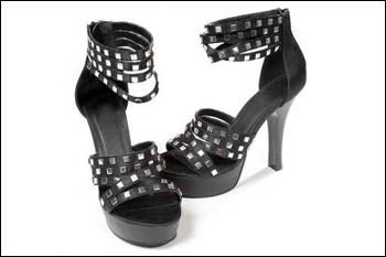 اليكم.. تشكيلة من احدث واجمل الصنادل!