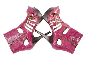 اليكم.. تشكيلة من احدث واجمل الصنادل!