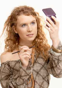 تعرفي على الوان ماكياجك من خلال شخصيتك!