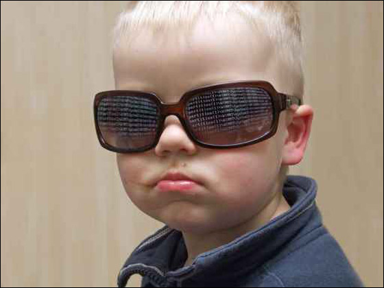 لتطوير بصر الرضع.. عليهم تركيب نظارة طبية!