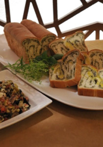 إليكم طريقة تحضير خبز الزعتر واللبنة إليكم طريقة تحضير خبز الزعتر واللبنة