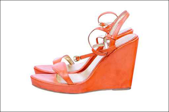  شايف يقدم لكن مجموعة للصنادل بمختلف الموديلات