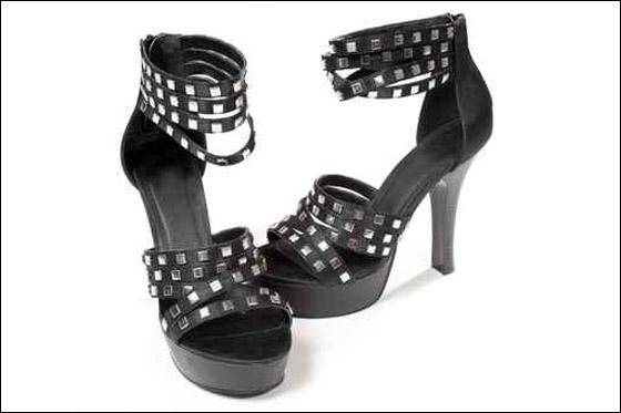  شايف يقدم لكن مجموعة للصنادل بمختلف الموديلات