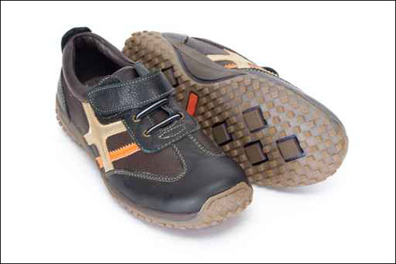 "شايف" يقدم لكم تشكيلة من احذية الاطفال!! 