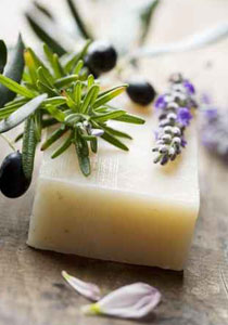 اليك سيدتي.. افضل وصفات لتنعيم البشرة!!