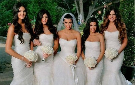 بالصور: اناقة وبساطة فساتين زفاف النجمات عام 2011!!