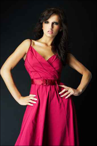 فساتين عملية بألوان مختلفة وتصاميم جميلة!