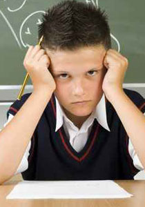 طفلك لا يريد الذهاب للمدرسة: اليك 5 خطوات لتعالجي الوضع