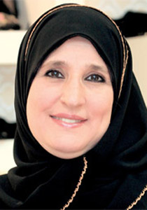 انفقت مليون و200 الف درهم لتشتري عباءة مرصعة بالالماس!!