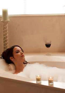 جمّلي نفسك في منزلك بأقل التكاليف.. اليك الطرق!