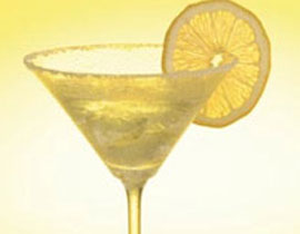 اليكم طريقة تحضير عصير الليمون المنعش مع التوت