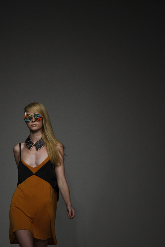 بالصور.. اجمل تصاميم ربيع وصيف 2012!!