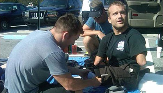 بالفيديو.. شاب بدون اطرف يحقق هدفه ويصعد اعلى قمة بافريقيا!!