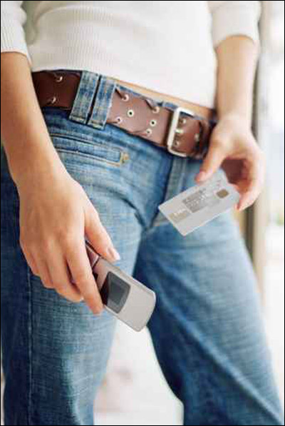 "شايف" يقدم لكن تشكيلة من الاحزمة النسائية!!